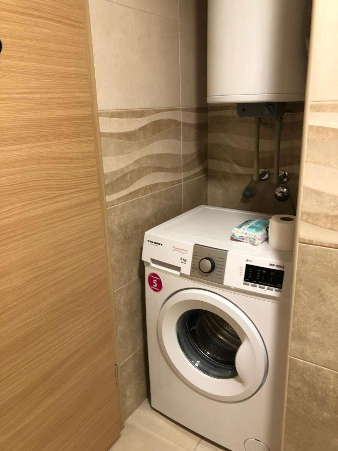 Wonderful Studio Apartment In Skopje Center Exteriör bild